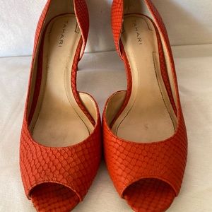 Tahari Open toe pump, crocodile leather embossed